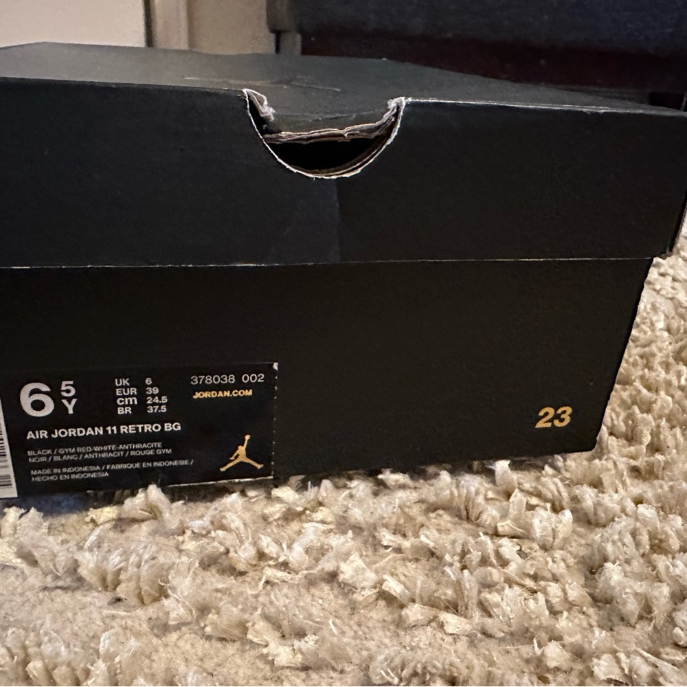 Jordan 11 Retro - Picture 4 of 4